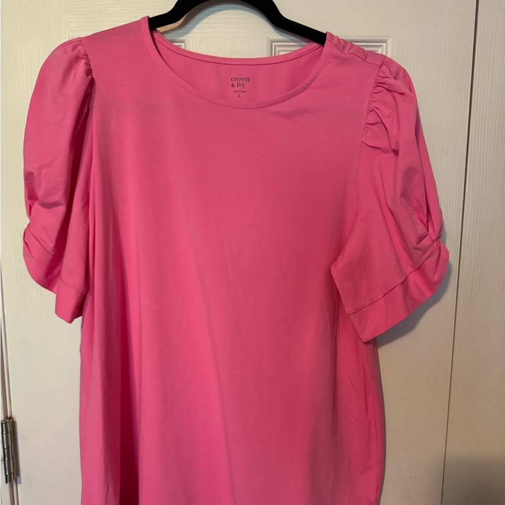 Brand New Crown&Ivy Pullover Shirt with Puffed short sleeves Size Large